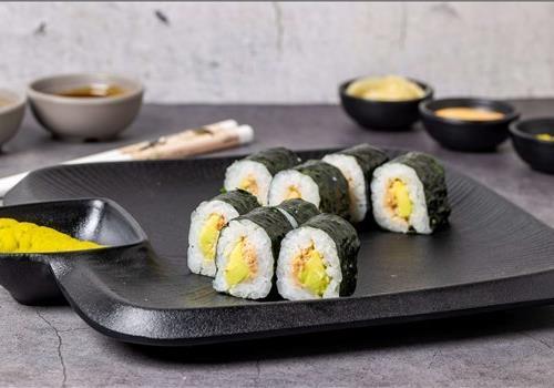 204 מאקי סלמון סקין ואבוקדו