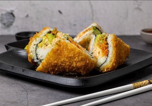 806 סנדוויץ' סלמון טמפורה