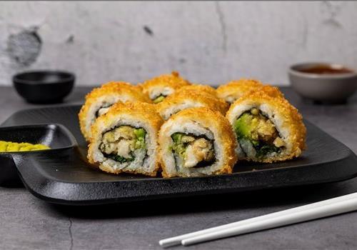 900 סושי חם עוף טמפורה