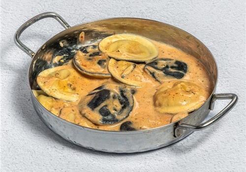 רביולי חצילים וגבינות