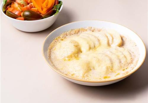 תפו"א מוקרם+סלט קטן בהרכבה