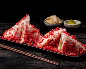 סנדוויץ' סלמון מעושן