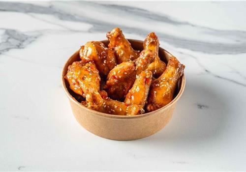 כנפיים קטן ברוטב כנפיים קטן ברוטב