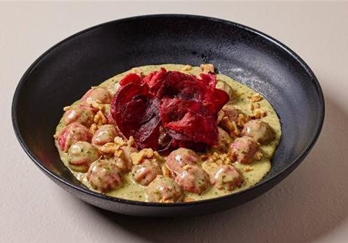 ניוקי סלק פסטו ואגוזים