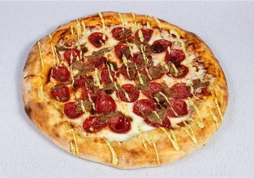 הפיצה הבשרית