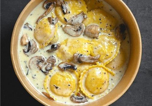 רביולי גבינה