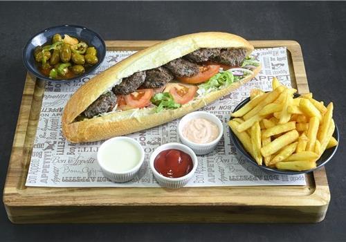 קציציות קבב + צ'יפס