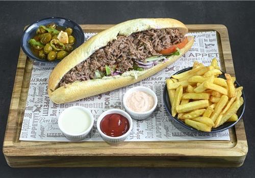 בריסקט מעושן + צ'יפס